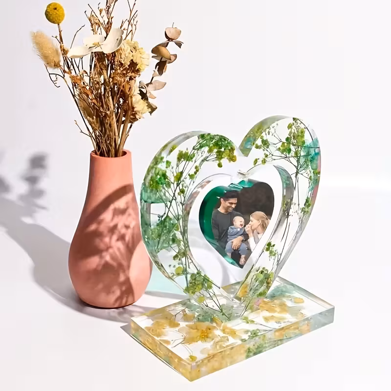 Imagen de Marco Corazón en Resina Epoxi – Personalizado para Fotos y Regalos